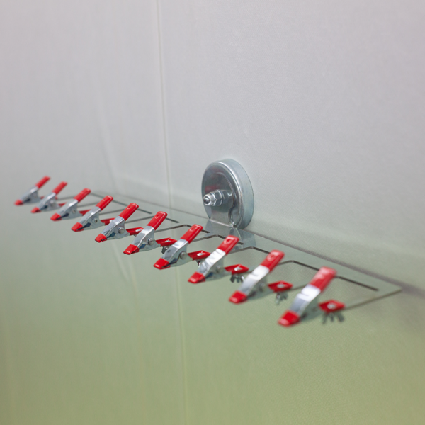 Supporto magnetico per la verniciatura di sensori di parcheggio - immagine 4